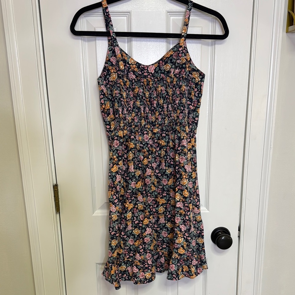 Floral Sleeveless Dress - Picture 4 of 8